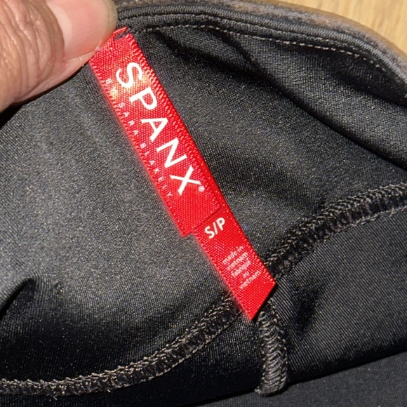 SPANX 20270R High Waist Faux Leather Leggings in Leopard Shine - Picture 9 of 12